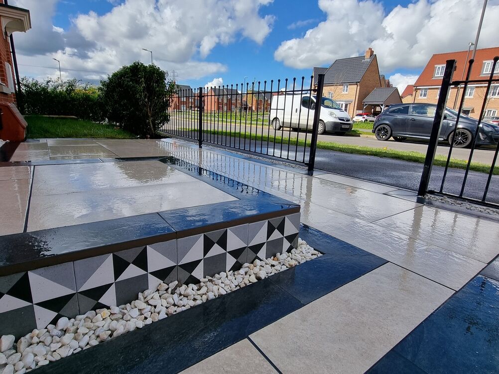 Gallery | Hd Landscaping | Landscape Gardening | Garden Maintenance Leighton Buzzard | Garden Design Bedfordshire