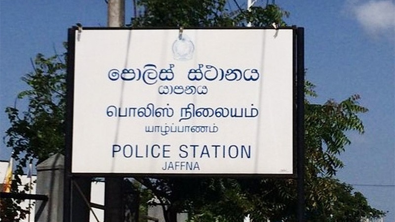  தாய், சிறியதந்தை துன்புறுத்தலால் பொலிஸ் நிலையத்தில் சிறுவன் தஞ்சம்