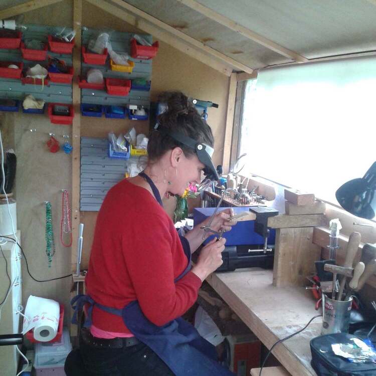 About | Gypsy Jeweller | One to one jewellery tuition |  Learn enamelling and stone setting | Unique handcrafted jewellery