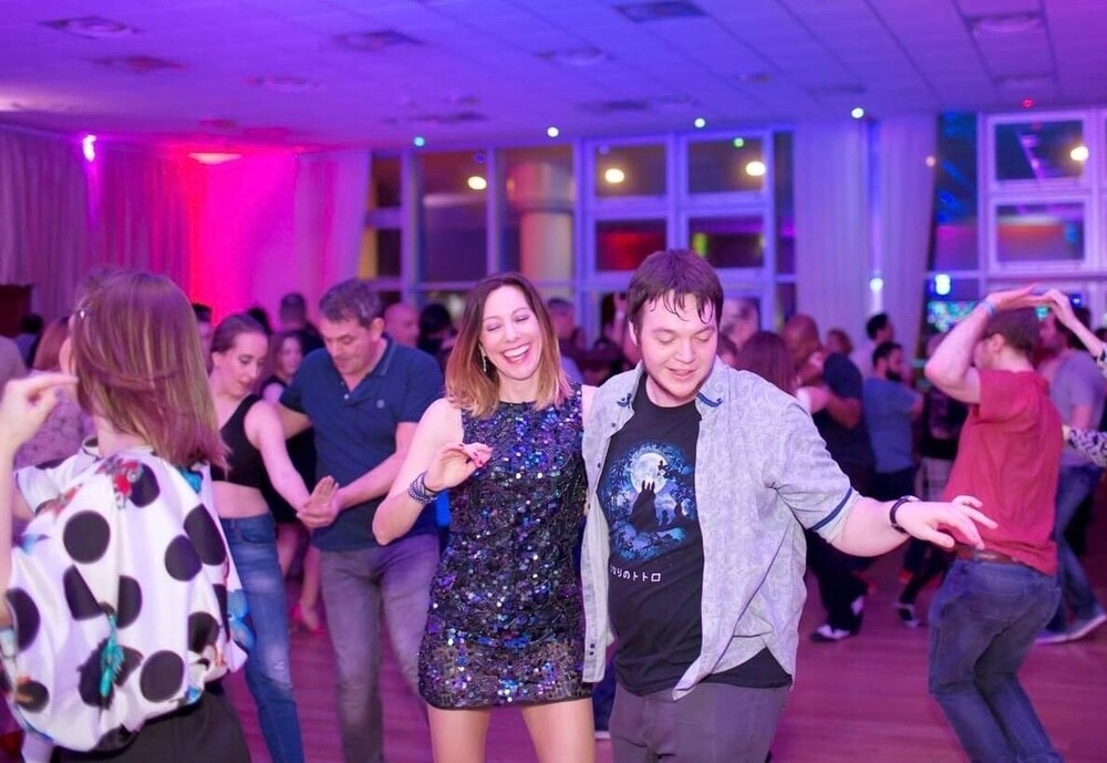 Leaders and Followers - From the Boardroom to the Dancefloor