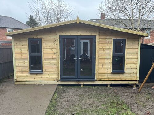 18x10 Apex Summer House