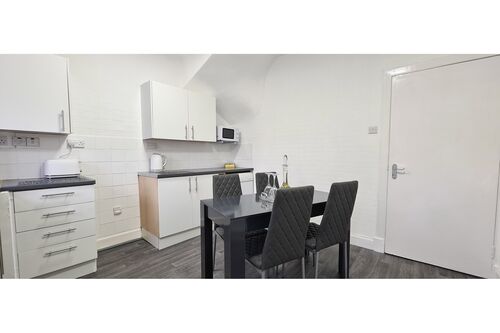 Bonny Bute House, 20 Bishop Street, Rothesay, Isle of Bute, PA20 9DG