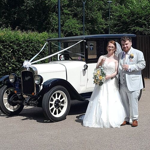 Gallery | Wedding Cars Harpenden, St Albans, Watford, Hemel Hempstead | Heritage Classic Cars