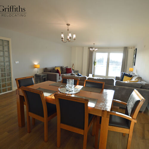 Renting in Cardiff - 2 bedroom apartment, Century Wharf, Cardiff Bay