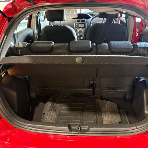 2011 (11) TOYOTA YARIS 1.3 DUAL VVT-i T SPIRIT 5 DOOR 