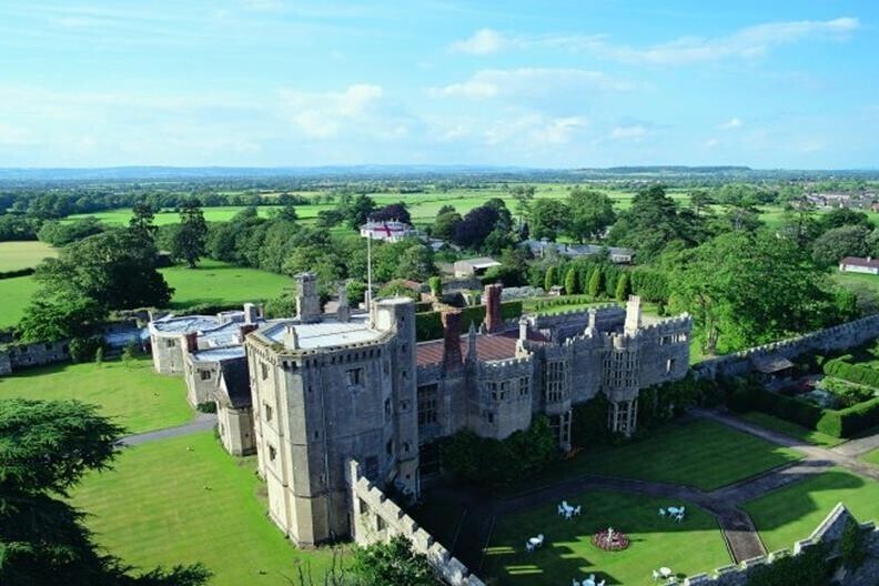 Thornbury Castle, Hotel in Bristol.