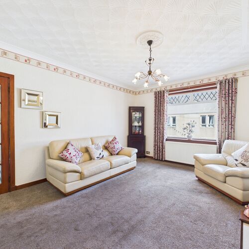 West Main Street, Darvel