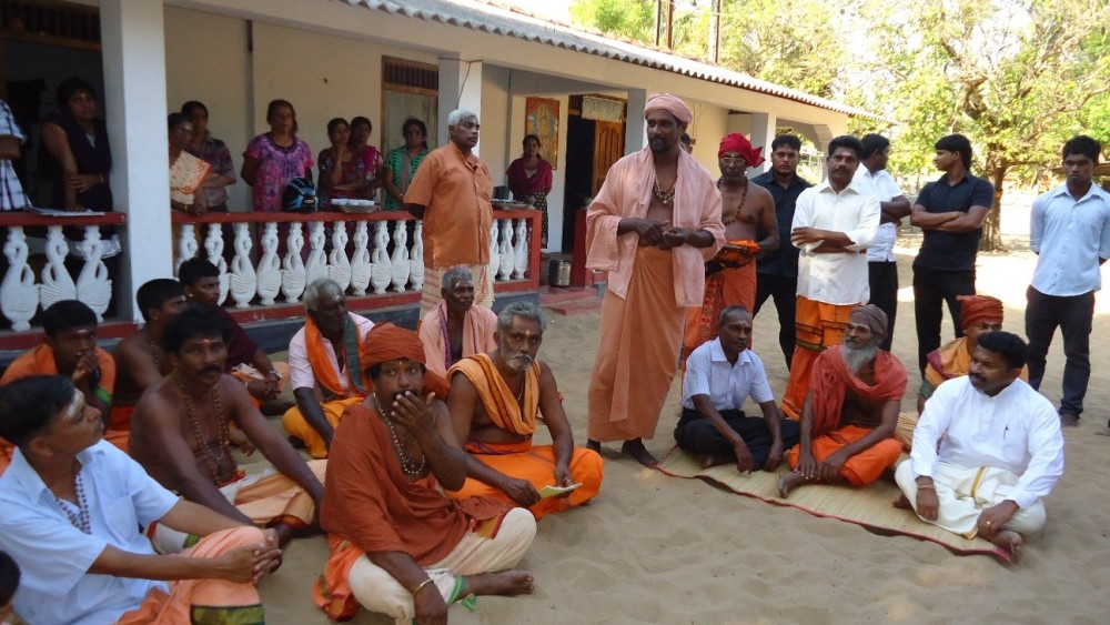 கதிர்காம யாத்திரிகர்களுக்கு இலவச மருத்துவ முகாம்கள்