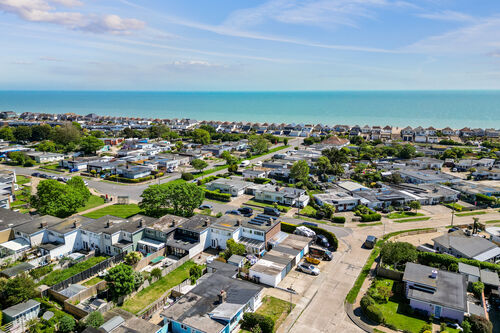 The Square, Pevensey Bay