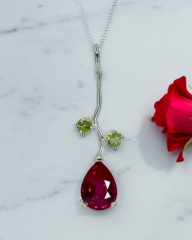 Love Is Timeless, Single Rose Pendant