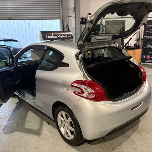 2013 (13) PEUGEOT 208 ACTIVE 1.4 3 DOOR 