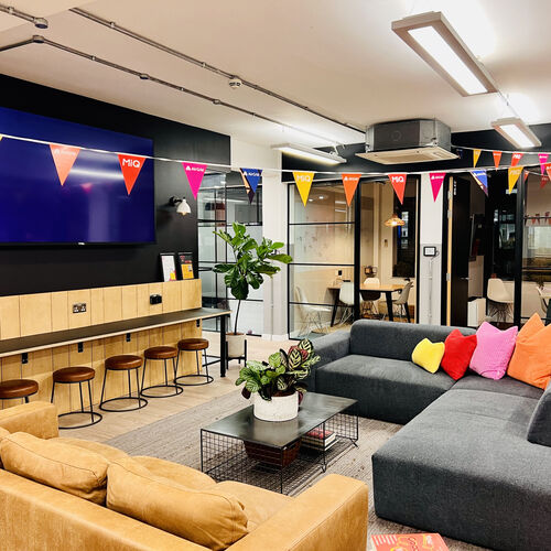 Storage Work Benches