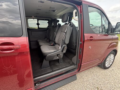 Ford Tourneo Custom Auto 8 Seater