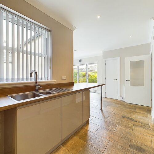 Ardrossan Road, Seamill 