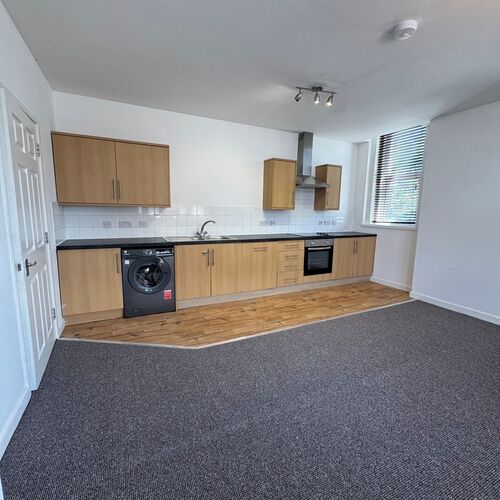 WATLING STREET, FENNY STRATFORD - 2 BEDROOM 2 BATHROOM