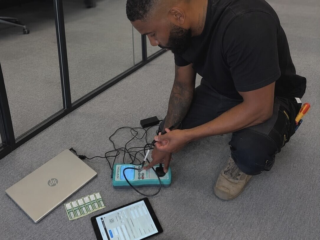 About Us | Apex Pat Testing | PAT Testing Leicester | Portable Appliance Testing Leicestershire | Electrical Safety Testing Loughborough