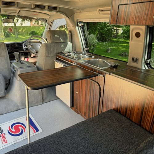 2002 Mazda Bongo Special 2.5V6 Auto 4 Berth