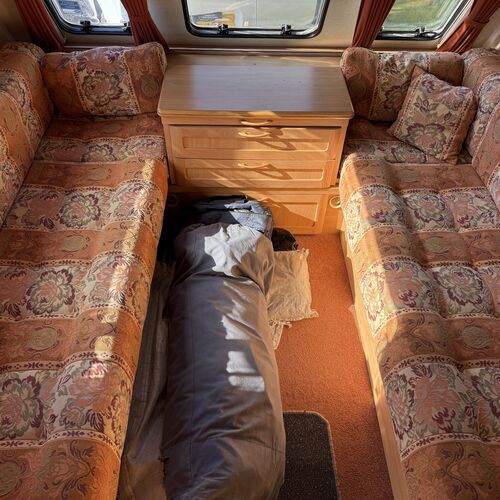 ABI Brooklyn 400-2 Caravan 2 Berth Lightweight 925kg 2001 Model - VERY TIDY EXAMPLE!