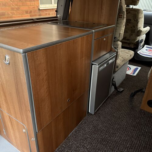 1997 Toyota Granvia Wellhouse Camper Van