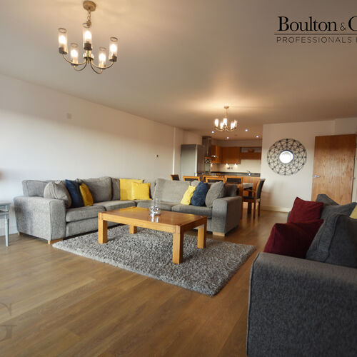 Renting in Cardiff - 2 bedroom apartment, Century Wharf, Cardiff Bay