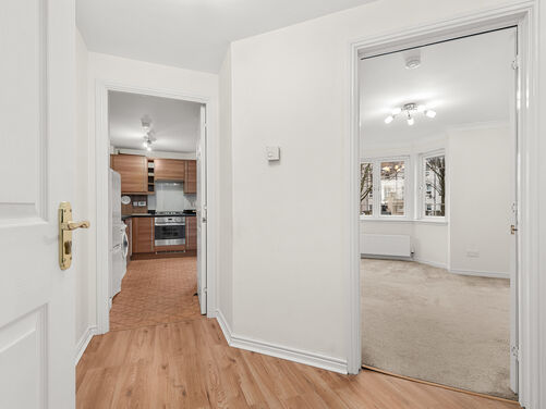 McCormack Place, Larbert, FK5 4TU