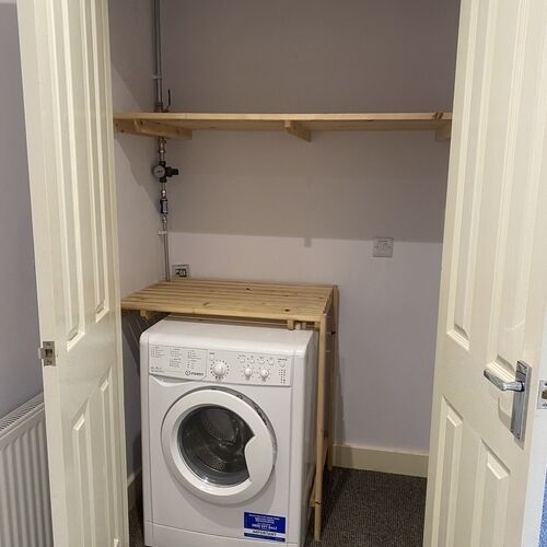 QUEENSWAY BLETCHLEY - 1 BEDROOM GROUND FLOOR APARTMENT