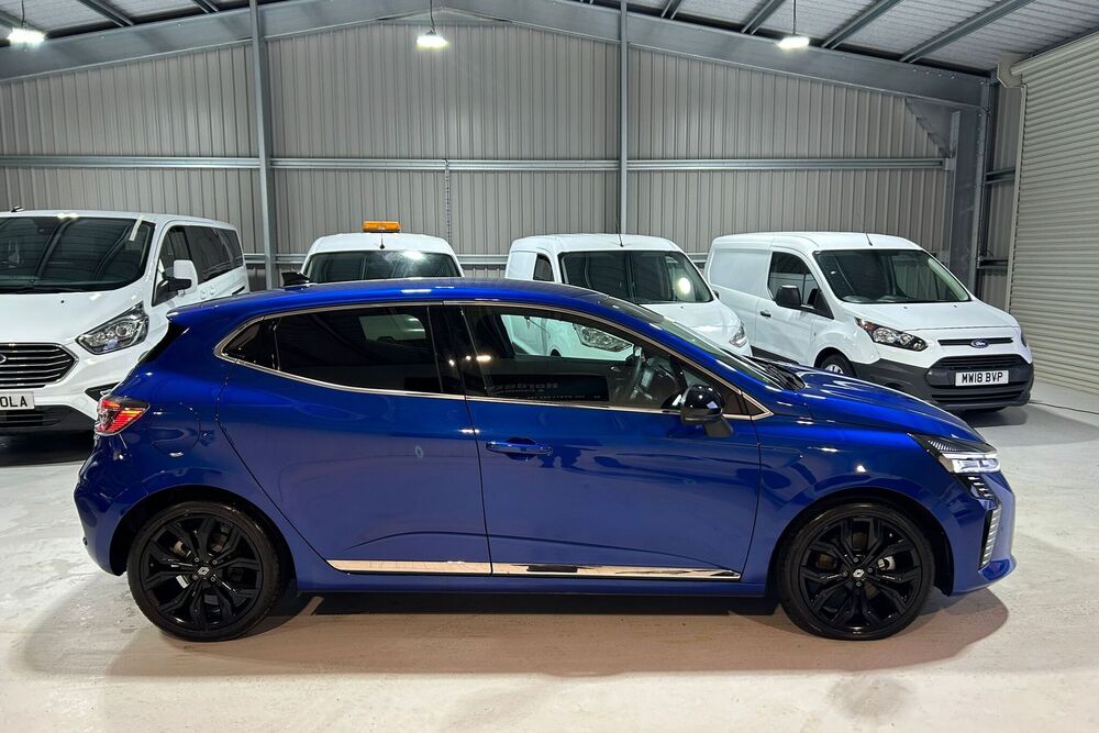 RENAULT CLIO 1.6 E-TECH FULL HYBRID 145 TECHNO