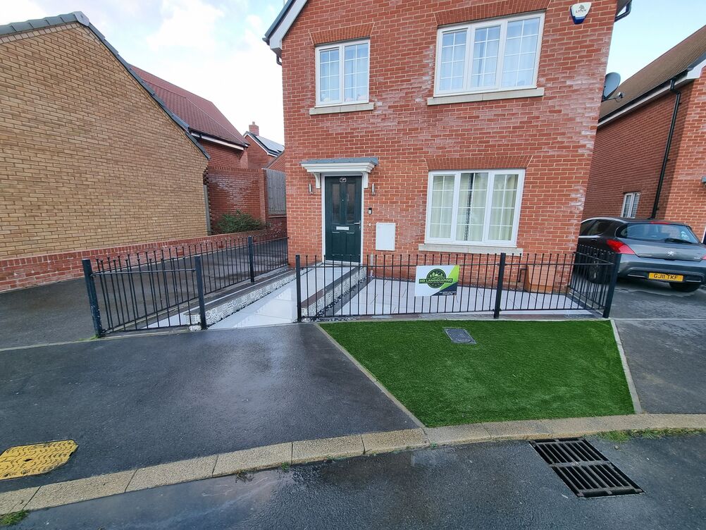 Gallery | Hd Landscaping | Landscape Gardening | Garden Maintenance Leighton Buzzard | Garden Design Bedfordshire