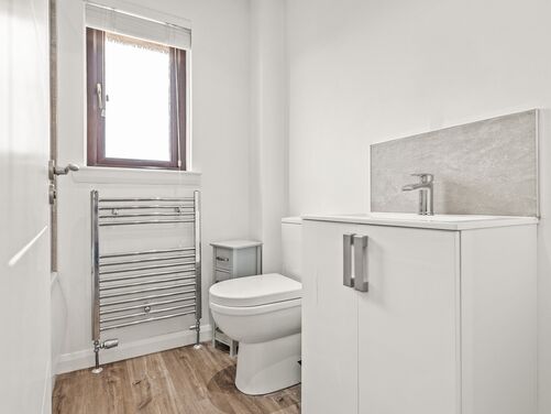 Dundee Place, New Carron, FK2 7SA