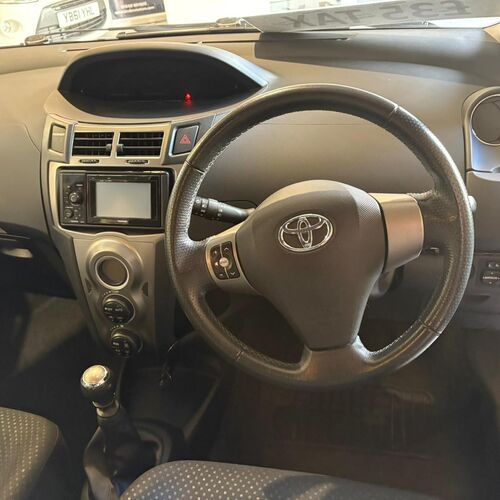 2011 (11) TOYOTA YARIS 1.3 DUAL VVT-i T SPIRIT 5 DOOR 