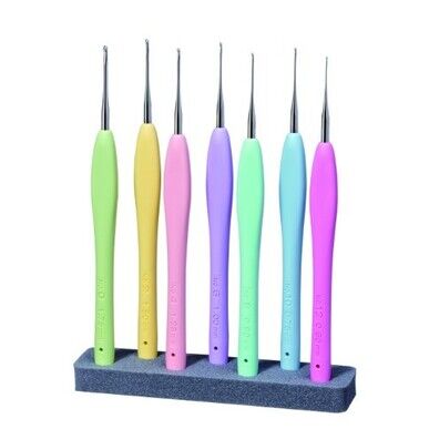 Clover Amour Steel Crochet Hook Set