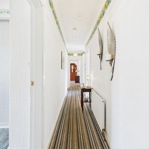 West Main Street, Darvel