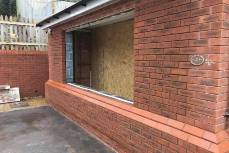 Muscle Stone & Brick Solutions | Stonework masonry builder -Reponiting-repair Cardiff | Brickwork builder -repointing -repair-Cardiff | Garden walls-extensions-patios-garages-porches-garden kitchen ovens-home structural repairs-BBQ.cardiff