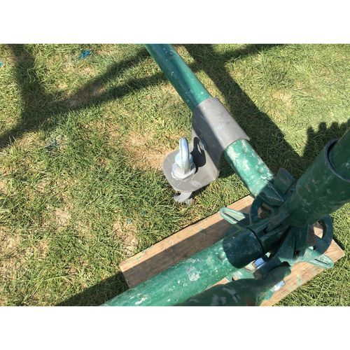 Anchoring outside broadcast towers