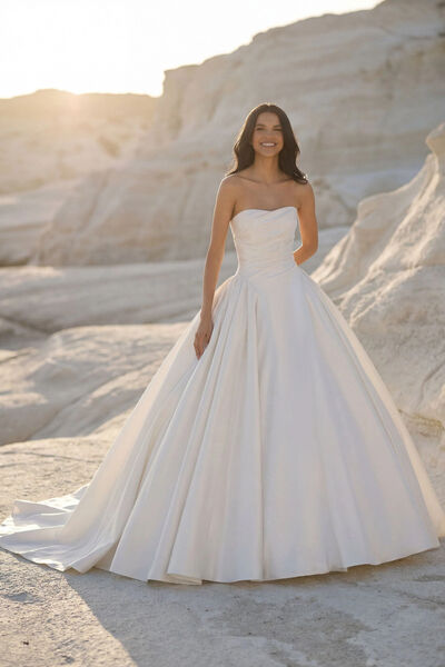 MiAmor Bridal | Bridal shop Birmingham  | Wedding Dresses Birmingham  | Mi Amor Bridal Sutton Coldfield  | Bridal shop Birmingham  | Wedding Dresses Birmingham  | Mi Amor Bridal Sutton Coldfield