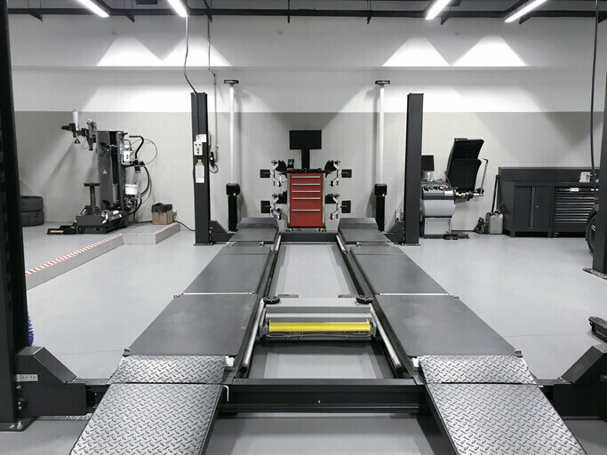 Vehicle Garage Inspections | Cert Safe Inspection Services Ltd | LOLER inspection High Wycombe | LOLER inspection company Buckinghamshire | LOLER Thorough examination Oxfordshire