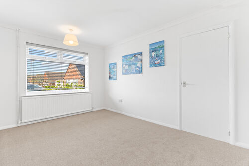 Glen Close, Polegate