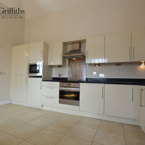Renting in Cardiff - 1 Bedroom Apartment, Cardiff City Centre - DEPSOIT FREE OPTION