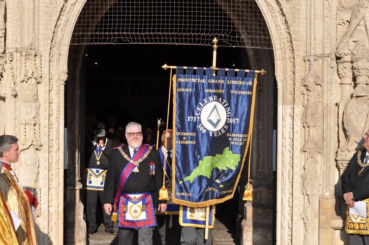 Cornwall Freemasons at Exeter Cathedral – 80th Anniversary of VE Day