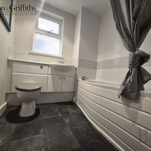 Renting in Cardiff - 2 Bedroom Apartment, Cardiff Bay