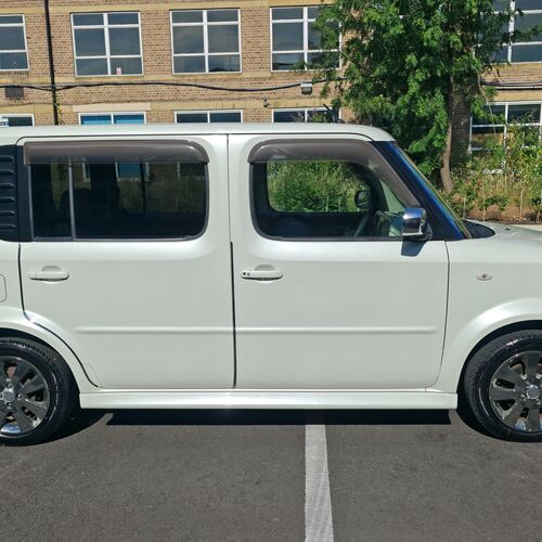 Nissan Cube3 - Rider AUTECH 2007