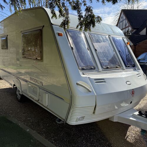 ABI Brooklyn 400-2 Caravan 2 Berth Lightweight 925kg 2001 Model - VERY TIDY EXAMPLE!