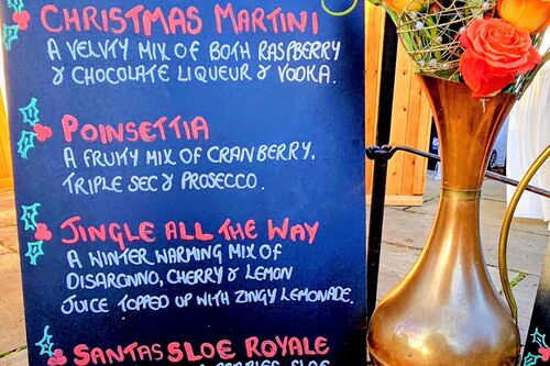 Gallery | Jolly Hucksters Mobile Bar Company | mobile bar Hertfordshire/mobile bar Buckinghamshire/mobile bar Hertfordshire/Wedding bar Buckinghamshire | wedding bar Hertfordshire | Real ale events bar /corporate events Hertfordshire/party bars Buckinghamshire/charity event bars