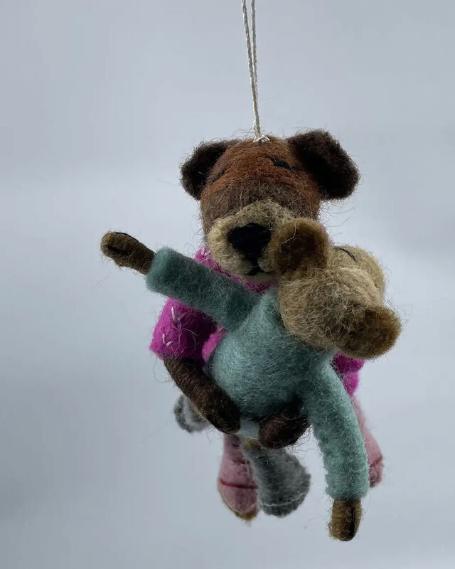 Bear carrying a baby bear Ornament