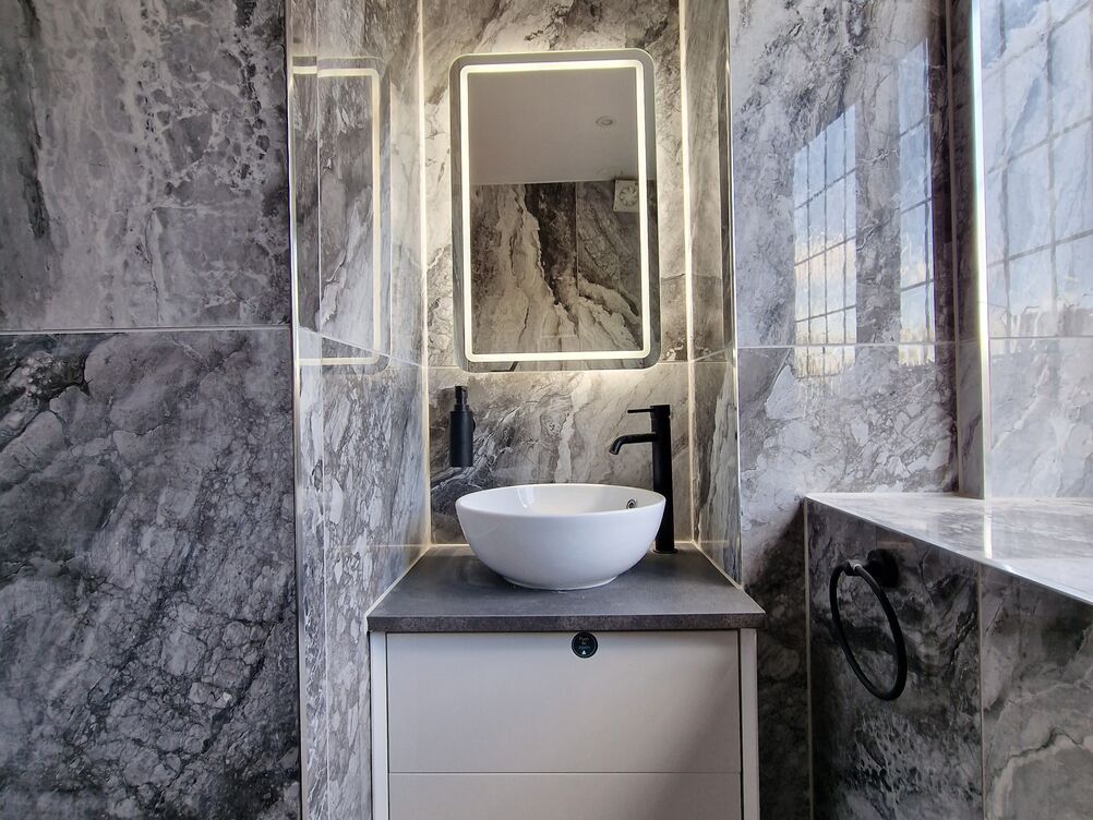 5 Bedroom double extension and full refurbishment 