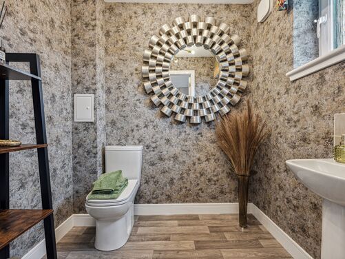 Royal Oaks, Dunipace, FK6 6FH