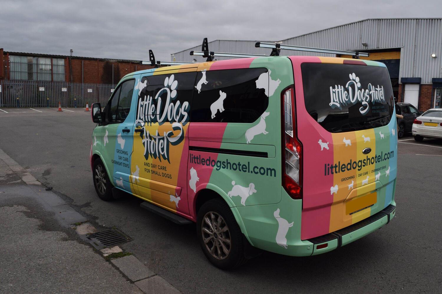 Little Dogs Hotel - Ford Transit Custom