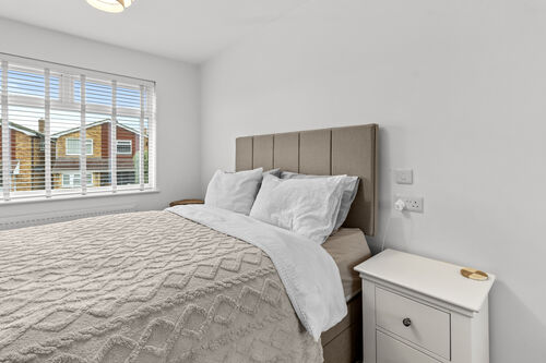 Glen Close, Polegate