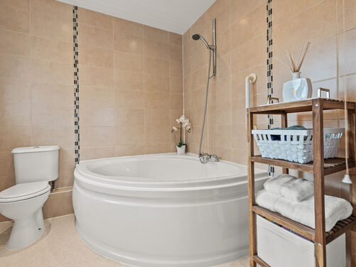 Dumyat Drive, Falkirk, FK1 5PA