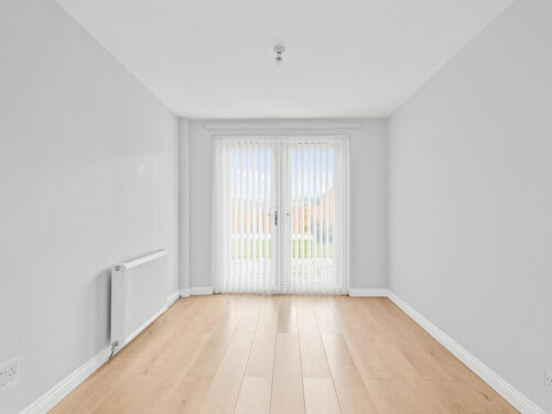 Pirleyhill Gardens, Falkirk, FK1 5NB